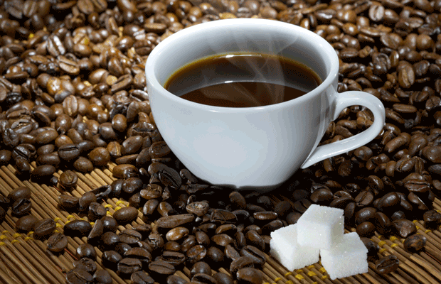 tasse de cafe avec du sucre
